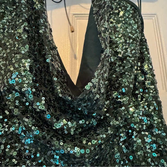Green Sequin Jumpsuit. M. NWT - Picture 10 of 16